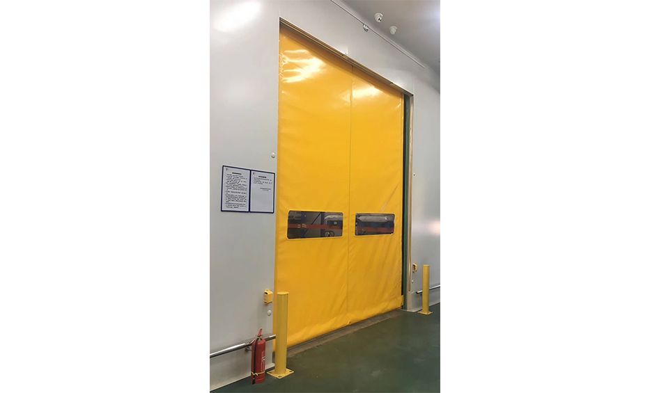 GRD300 Fast Roll Door  Clean Area