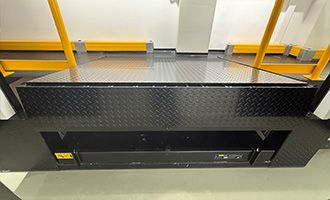 翻板式卸货平台