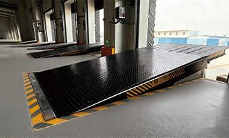 伸缩式卸货平台